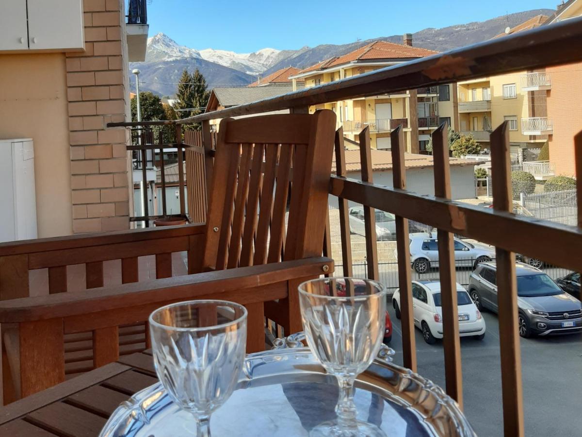 Giaveno, Apartment "Margherite" A Pochi Passi Dal Centro, Wifi Buitenkant foto