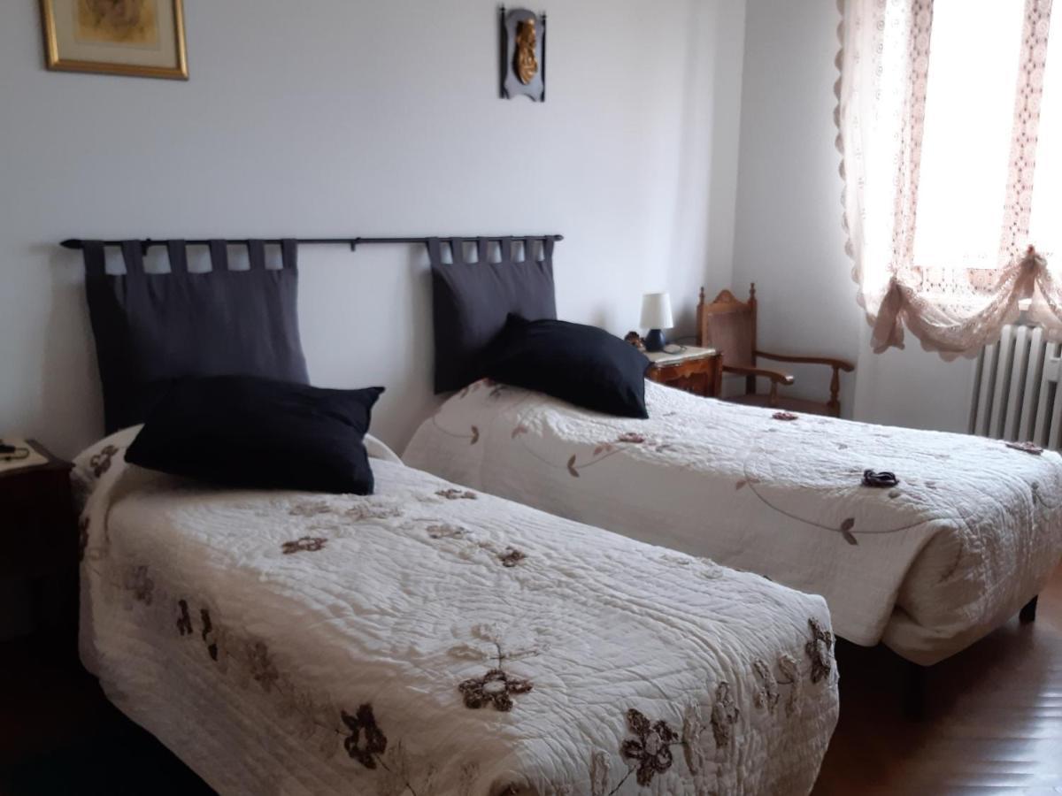 Giaveno, Apartment "Margherite" A Pochi Passi Dal Centro, Wifi Buitenkant foto